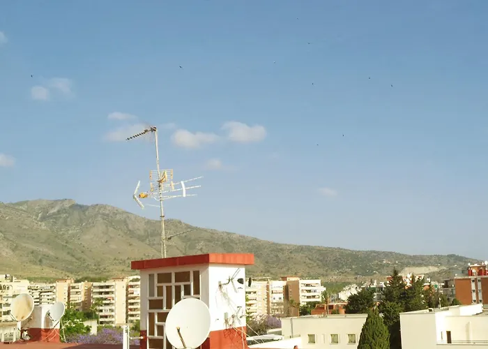 Light-filled With Sea Views