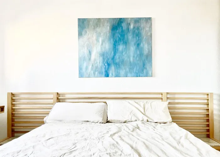 Light-filled With Sea Views Apartment *