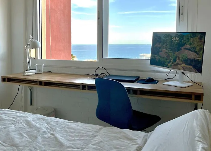 公寓 Light-filled With Sea Views *